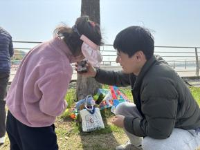 (已瘦身)20250416【生活燕幼·园区动态】新城分园：小桃子之“趣”研学——大班年级行知研学组活动_html_405cf9ba.jpg