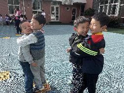 【生活燕幼·年级组动态】燕幼中心园：“快乐体智能，健康好体魄”---中班年级组社区活动_html_m6acb9427.jpg