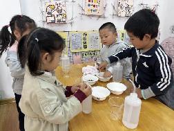 2023.4.14【生活燕幼·教研组动态】燕幼中心园：趣探科学，互促成长---科学教研组公开课活动_html_m32977e7b.jpg