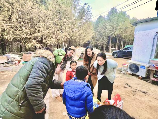 20231229【生活燕幼&middot;党支部动态】“传承行知大爱精神，坚守立德树人使命”——燕子矶幼儿园师德师风活动_html_m5c19582c.jpg