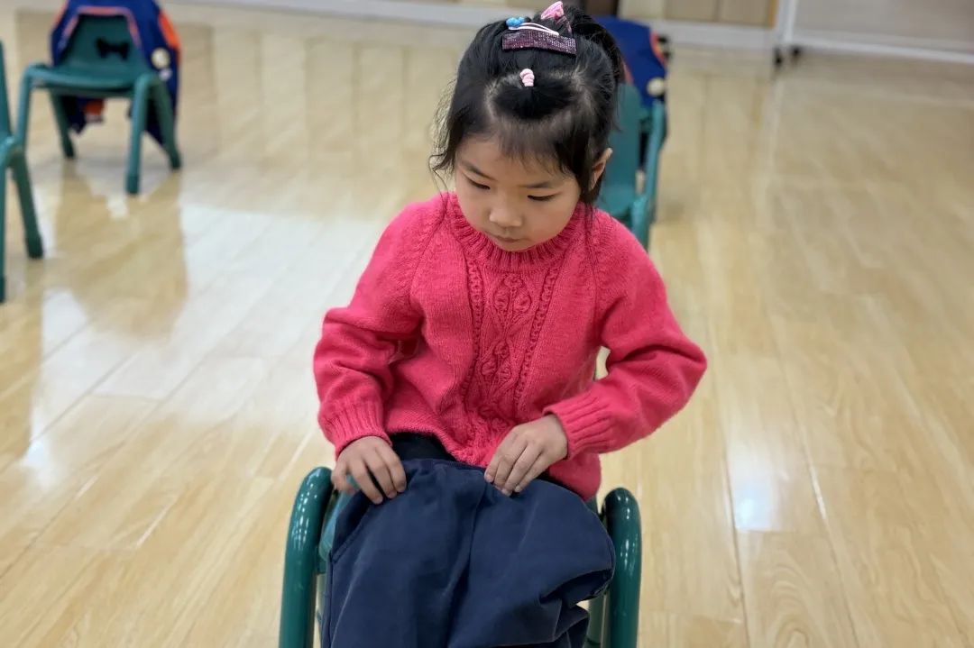 20231215【生活燕幼·园部动态】下庙分园：“自理小能手，快乐显身手”——自理能力大赛_html_m211df33a.jpg