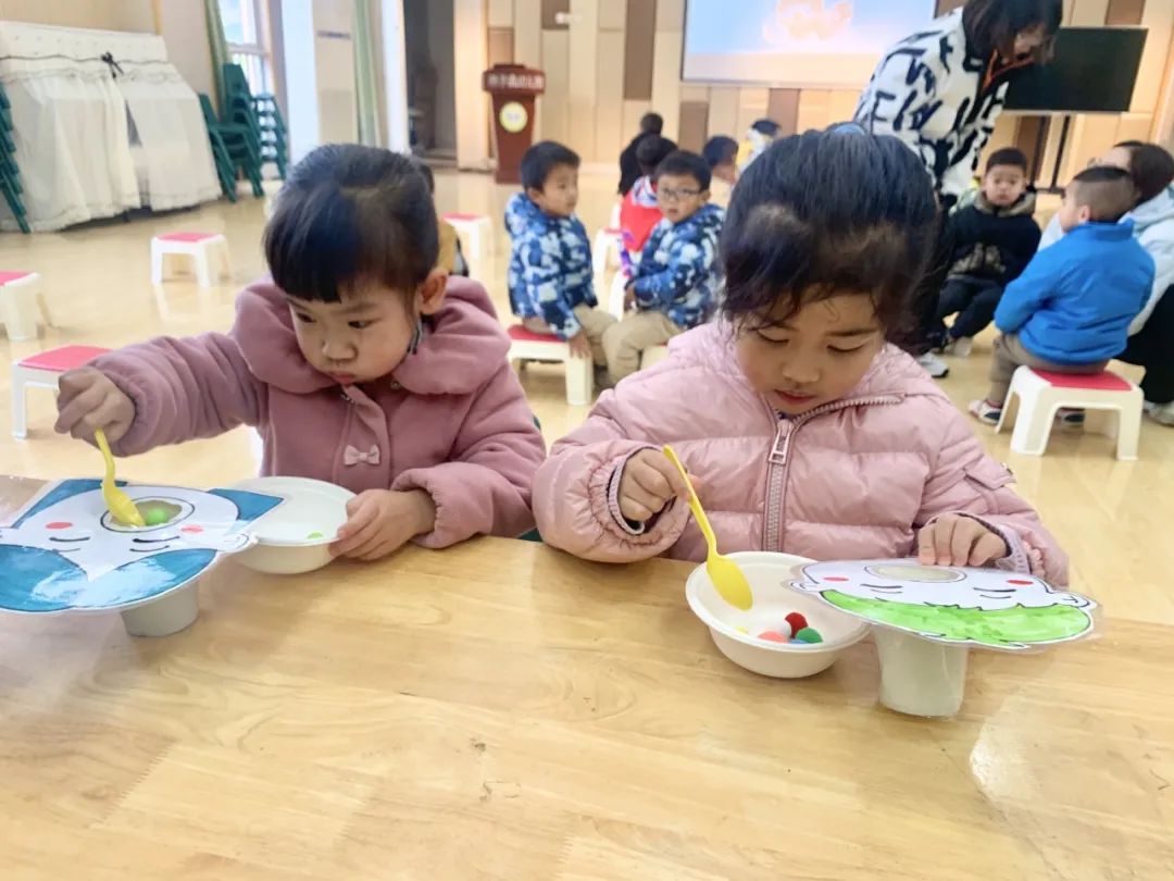 20231215【生活燕幼·园部动态】下庙分园：“自理小能手，快乐显身手”——自理能力大赛_html_m4cca6103.jpg