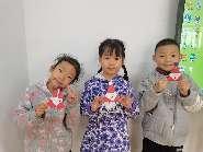 20241122【生活燕幼·园区动态】中心园：“小雪至，寒冬始”——小雪节气活动_html_m2c9a3d5a.jpg