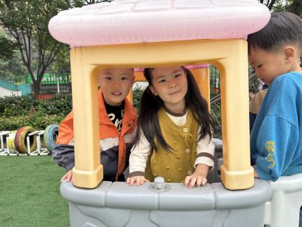 【生活燕幼·年级组动态】下庙分园：“大带小，乐成长”——小班幼儿成长纪实_html_m1d126671.jpg