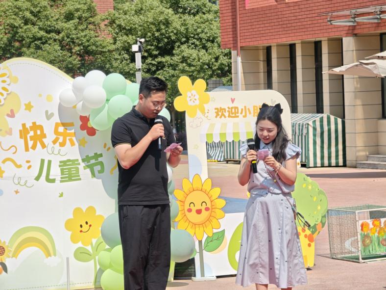 20250530【生活燕幼·园区动态】新城分园：新城分园：“粽”享端午 童趣六一——小班年级组端午六一同庆活动_html_m4c4cd786.jpg