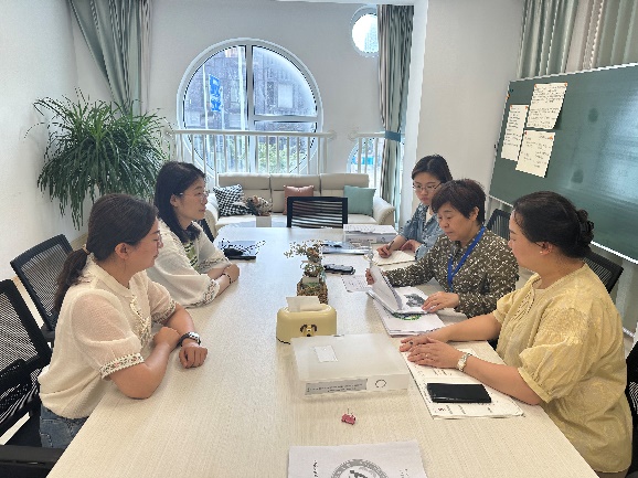 20240606 【生活燕幼·园区动态】检查促规范，督导促提升——6月“规范挂牌”专项督导检查_html_m751ff12e.jpg
