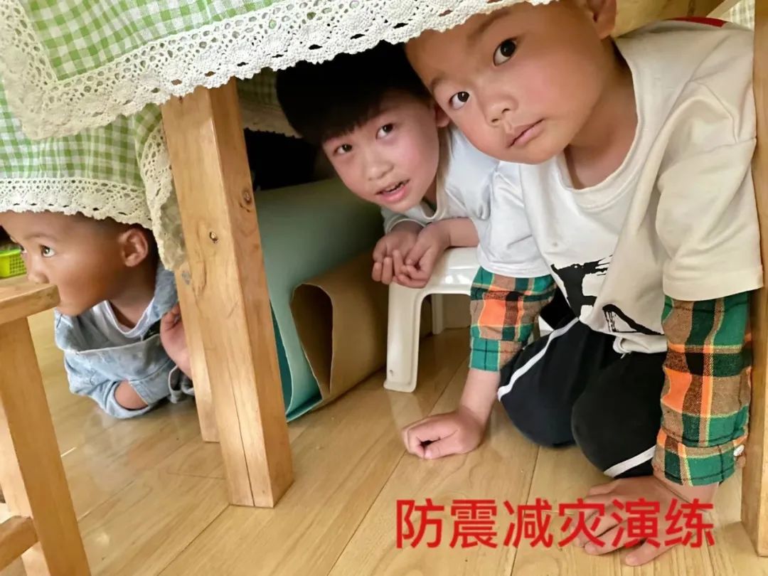 20220513【安全第一】下庙园区：“防震减灾，安全常在”——防震减灾演练活动_html_m4e9f7ebc.jpg