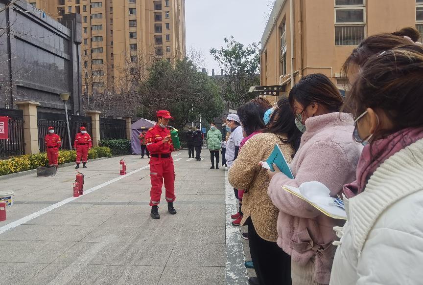 20230217【生活燕幼·安全第一】下庙分园：“安全于心，消防先行”——消防安全系列活动(2)_html_mf866720.jpg