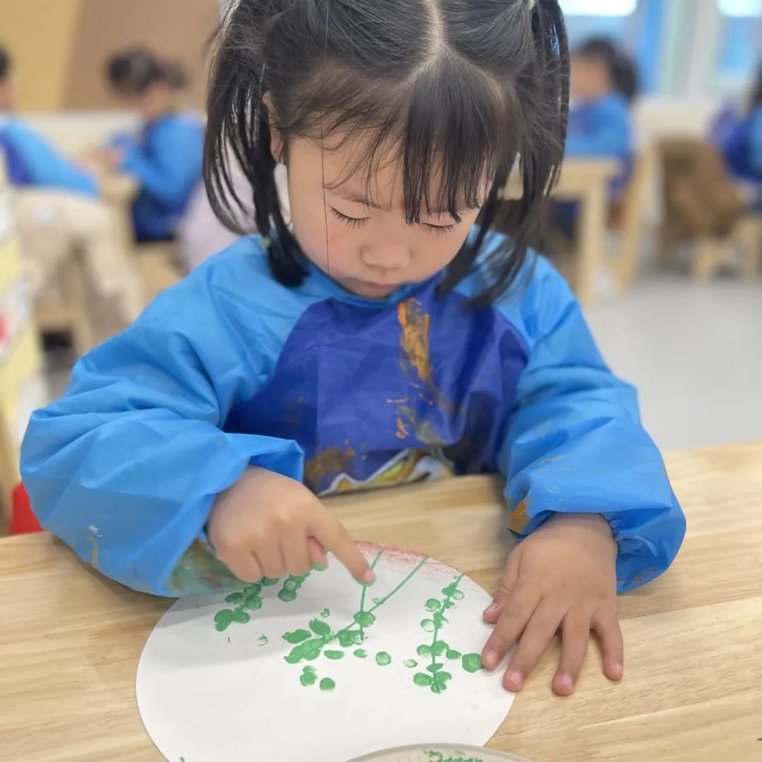 20230217【生活燕幼&middot;园区动态】燕鸣苑分园：一朝春雨 万物清明——雨水节气活动_html_6b6f72ad.jpg