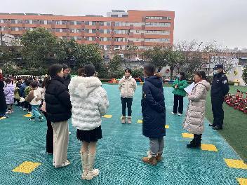 2023.02.10【生活燕幼·安全第一】燕幼中心园：“消防安全，防患未然”---消防安全活动_html_2b4093b4.jpg