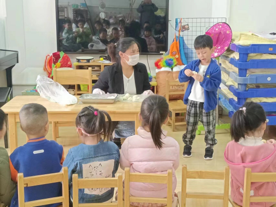 【生活燕幼·年级组动态】下庙分园：“家园互动，携手并进”——中班年级组家长资源团活动_html_m51e20fda.png