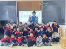20250623【生活燕幼·园区动态】新城分园：家校携手育幼苗，多元活动促成长——家长资源团活动纪实_html_m59358d5c.jpg