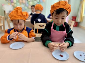 20241008【生活燕幼&middot;园区动态】“寒露至 秋意浓”——舌尖上的节气之寒露_html_m2eb318df.jpg