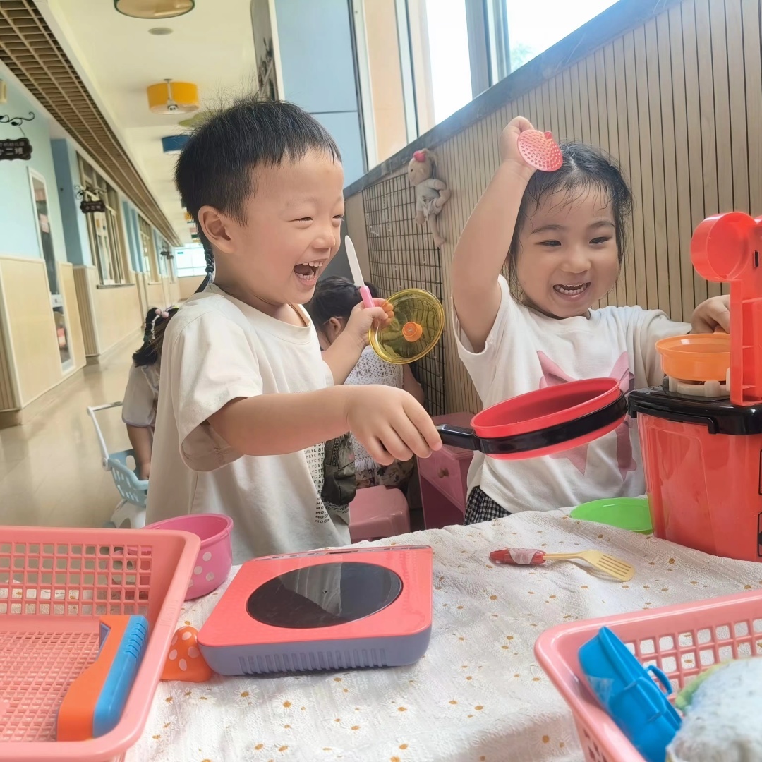 【生活燕幼·园区动态】下庙分园：“帮助弟弟妹妹”——新学期第一次儿童陶研会_html_m6cf1f95.jpg