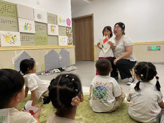 20241002  【生活燕幼&middot;园区动态】“稚趣迎国庆，童心向祖国”——国庆节系列活动_html_79a8f463.jpg