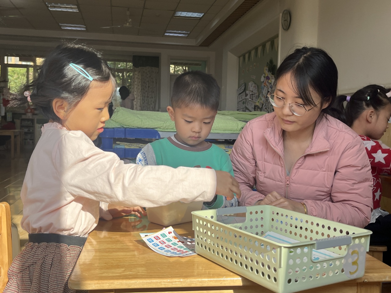 【生活燕幼·教研组动态】下庙分园：“走进区域，你言我学”——语言教研组区域开放观摩活动_html_m22bfd471.jpg