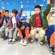 20231124【生活燕幼·园区动态】生活小能手，自理我最行——小班生活自理能力比赛_html_592b2397.png