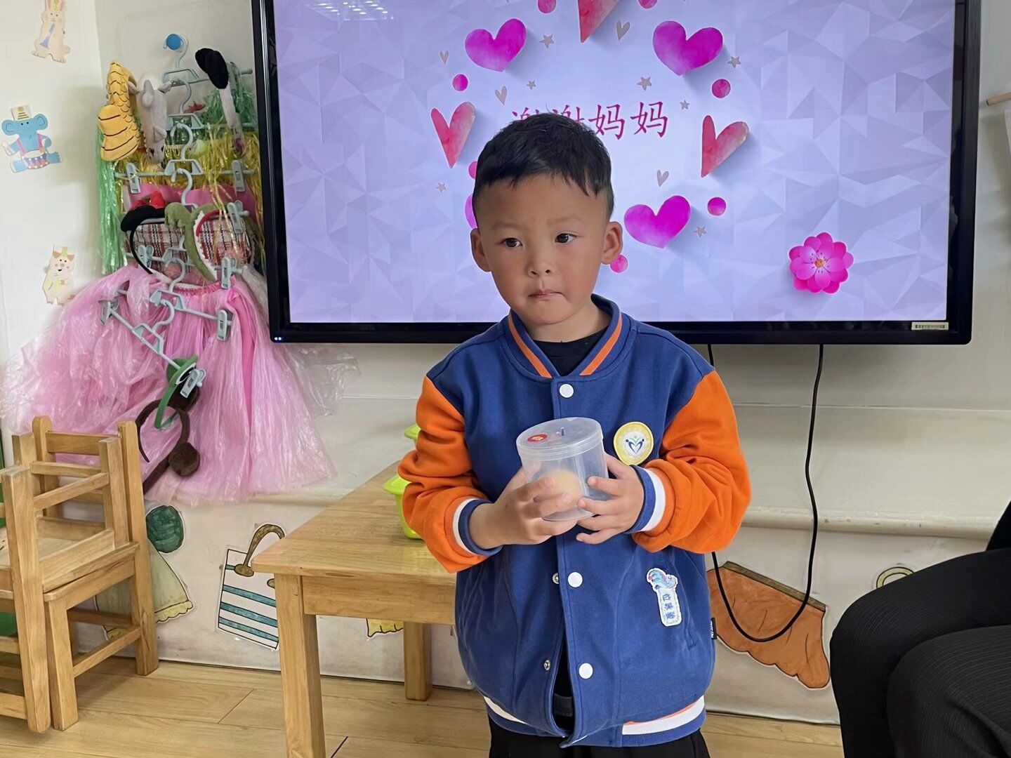 20230514【生活燕幼&middot;园区动态】下庙分园：花漾时光，爱意绽放——母亲节活动_html_m3c3fc805.jpg