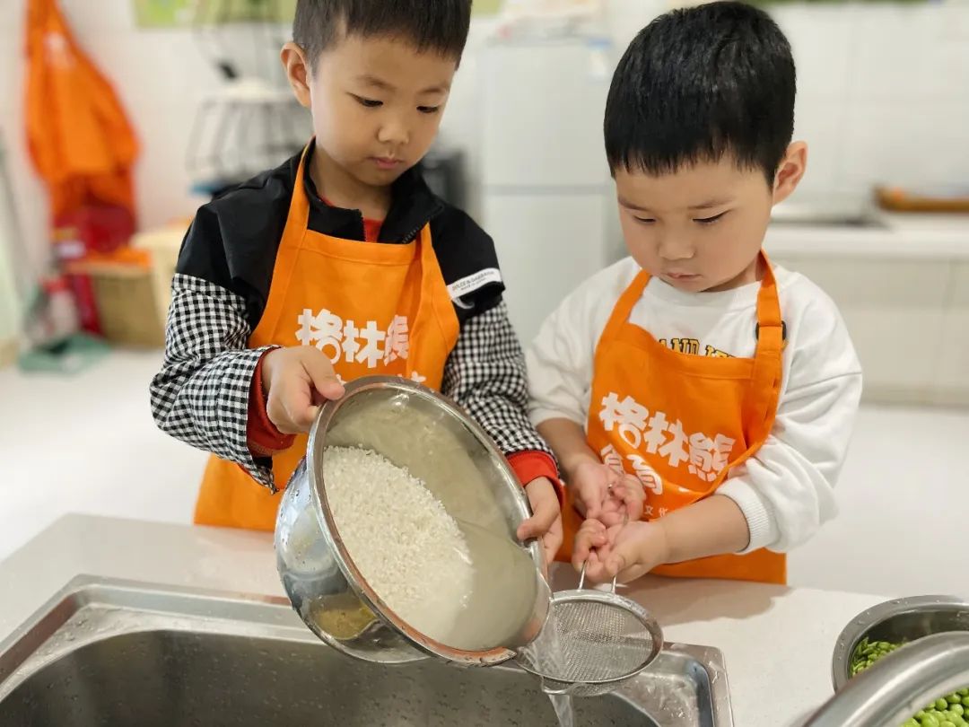 20230507【生活燕幼·园区动态】燕鸣苑分园：时至立夏 万物繁茂——舌尖上的节气之立夏_html_ee872dd.jpg