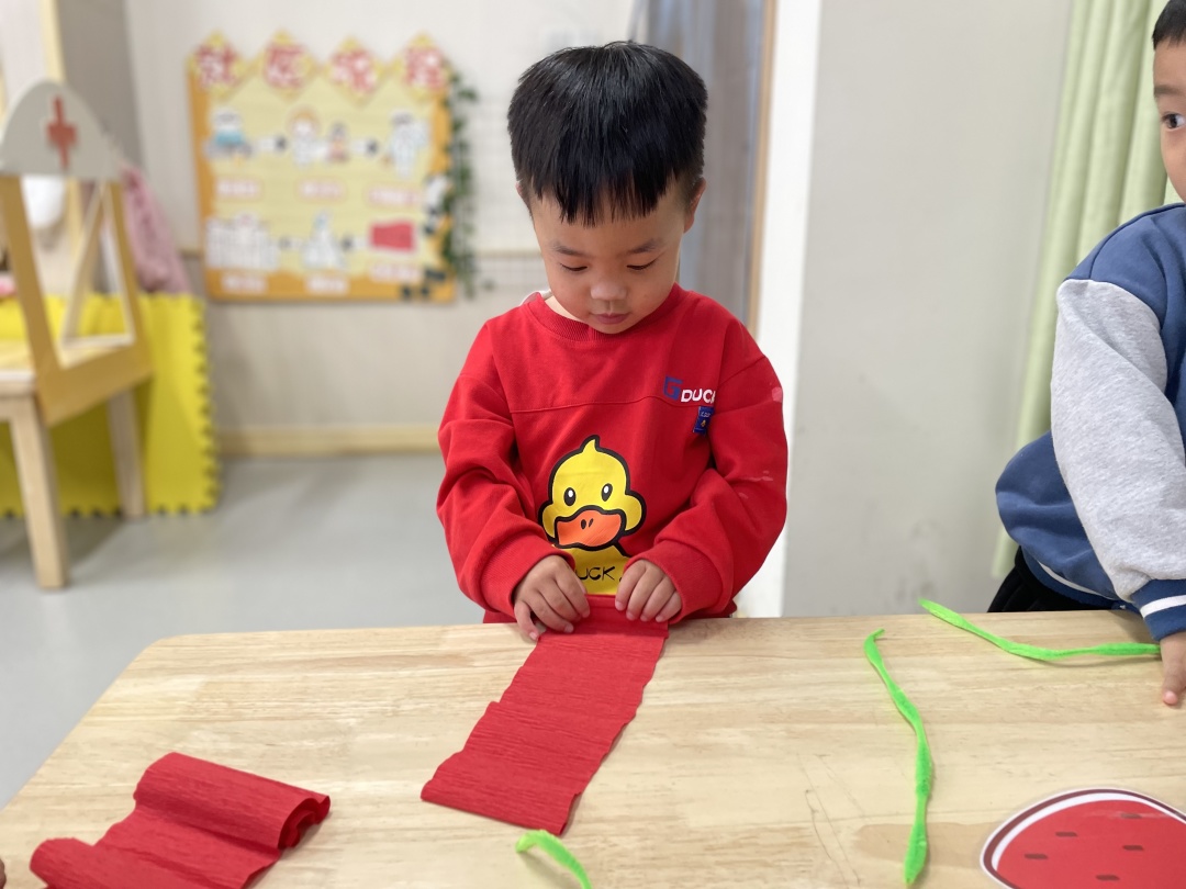 20230511 【生活燕幼·园区动态】燕鸣苑分园：以爱为言 感恩有你——母亲节活动_html_m27f11655.jpg