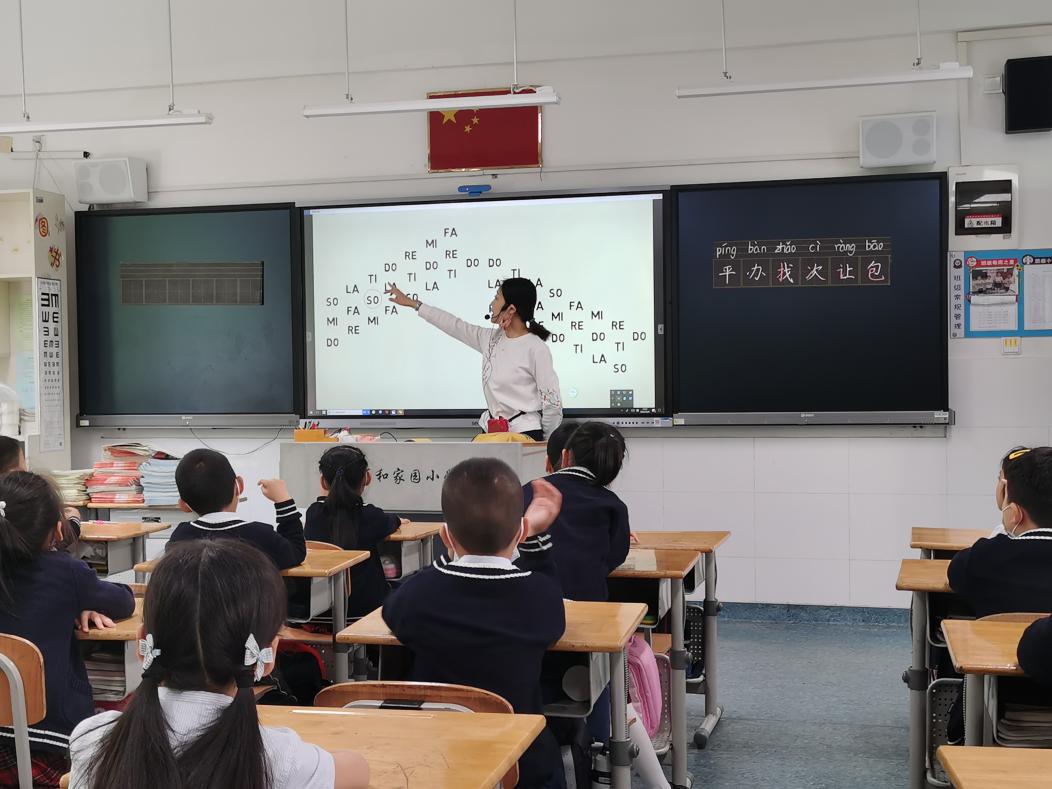 音为有爱，乐伴一生——周妮娜_html_790e2ec9.jpg