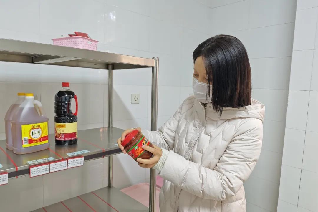 （乐动马幼）【安全第一】马群幼儿园东花港分园元旦假期前安全检查