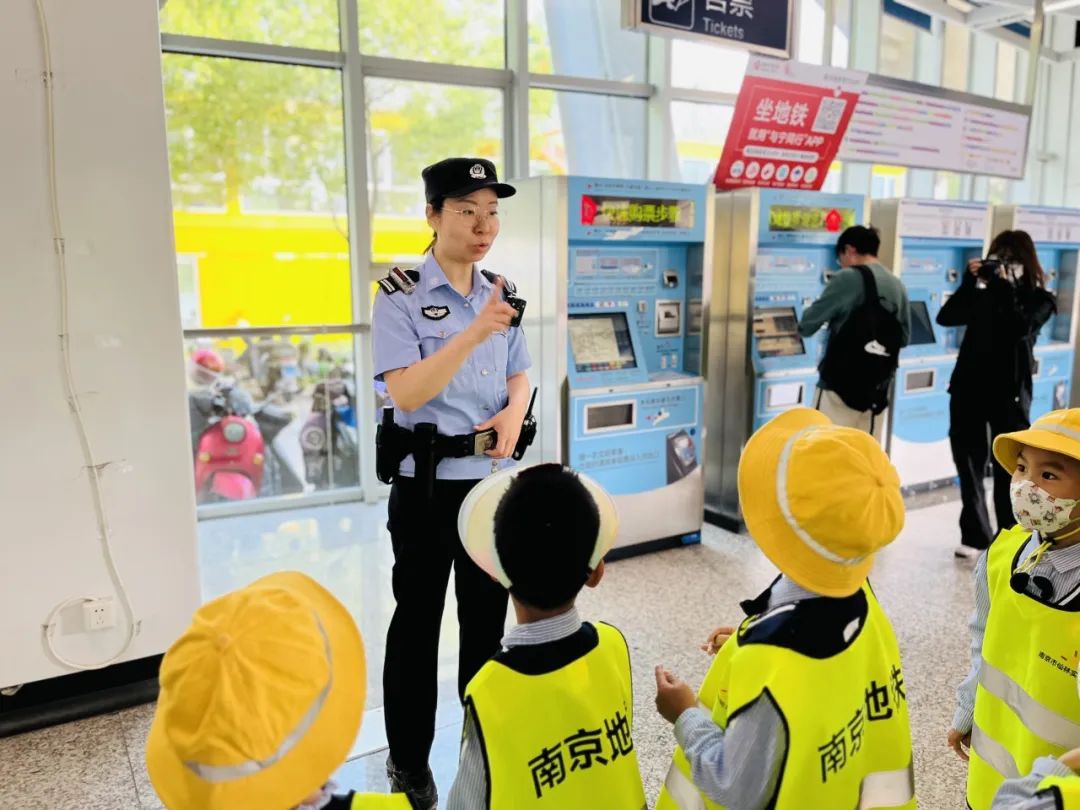 临时_html_7130ebee.jpg