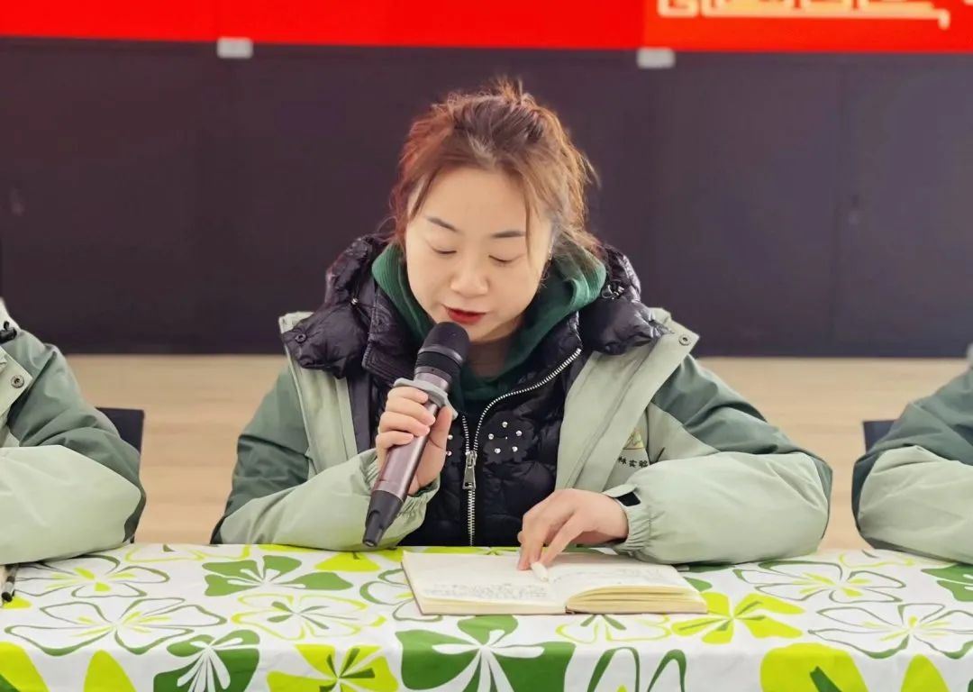 临时_html_6d9f588.jpg