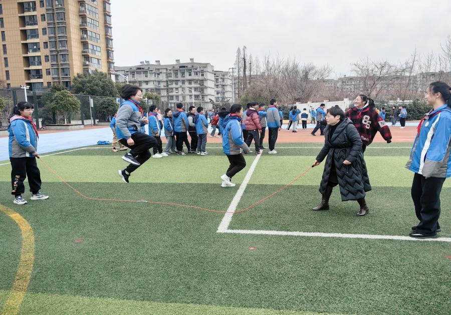 【大爱青秀·教学】活力校园，健康你我——南京市青秀城小学阳光体育大课间活动有序开展_html_2ad48630.jpg