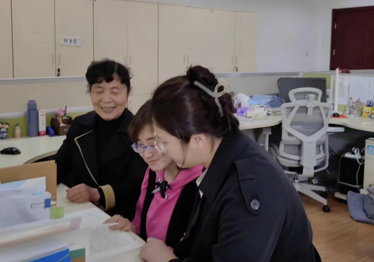 集体备课新闻稿3.31_html_m4e747f9b.jpg