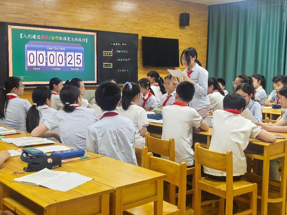 【大爱青秀·教学】思辨交锋展风采 口语交际促成长 —— 青秀城小学语文组校本研修活动（五）_html_m17dcb15e.jpg