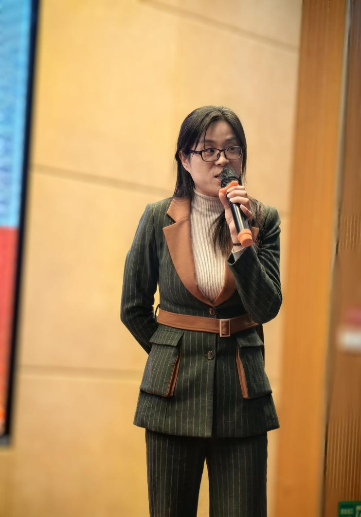 王涵奕-2023.11.23-【大爱青秀·德育】孩子会自理  家庭更幸福——记南京市青秀城小学二年级“慧秀”家长学校_html_m44dbfbbb.jpg