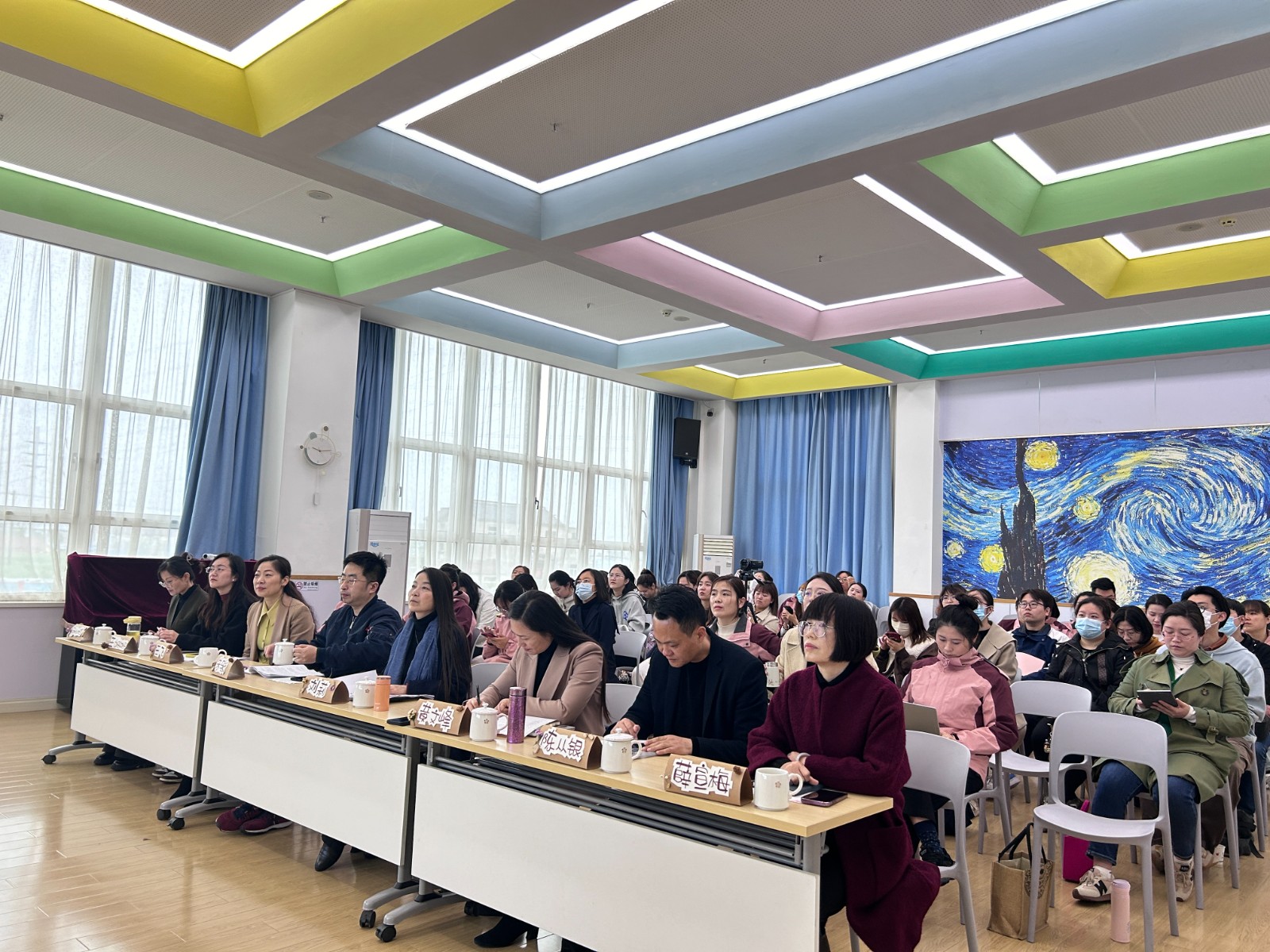【乐活龙幼·乐享研究】撷长江育人资源 启课题研究新程 ——龙潭幼儿园“长江文化育人资源融入园本课程的转化策略研究”开题论证会