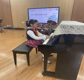 器乐比赛新闻稿_html_m795d53a7.jpg
