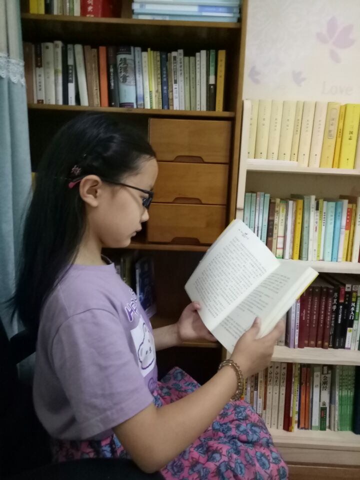 快乐假期，好书相伴_html_4e4a55d7.jpg