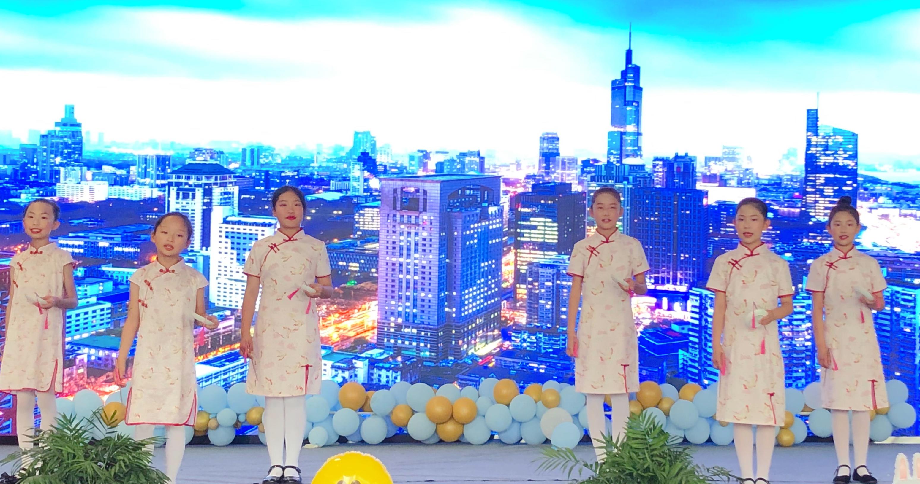 20210601快乐伴成长 童心永向党_html_4725eef7.jpg