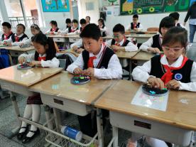 20210520魔幻数学节四年级班级赛报道_html_7c0f4aed.jpg