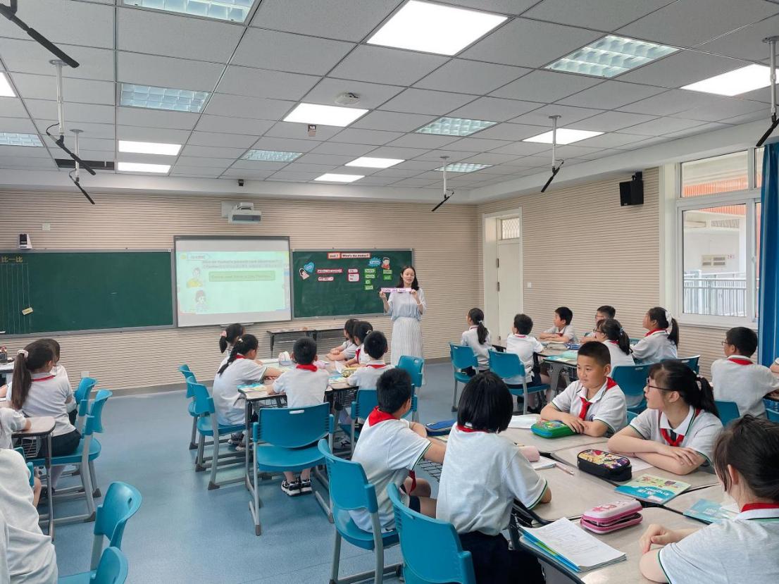 20210525吴婷童学课堂报道_html_381573f6.jpg