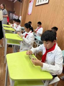 20240528五年级智力扣达人赛报道（黄娴写）_html_m13be80a3.jpg