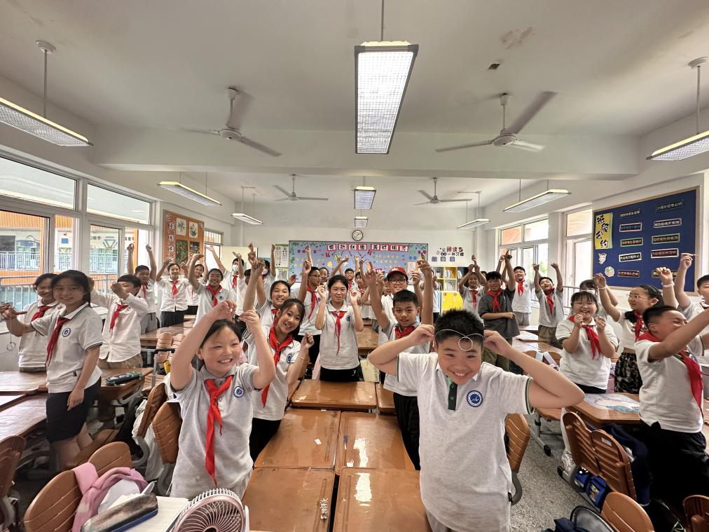 20240522数学智力扣年级赛（董智写）_html_m46e1748c.jpg