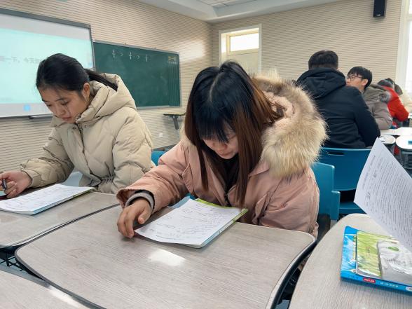 20231220数学组校本教研报道_html_cb69d64.jpg