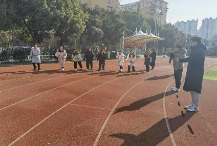 20231220南湾营小学教职工运动会新闻稿_html_m66f49b19.jpg
