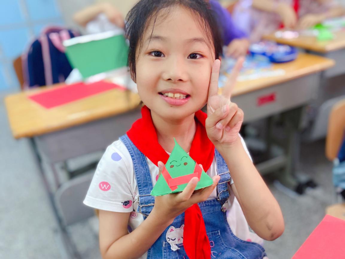 端午节班会报道_html_m120f3b8b.jpg