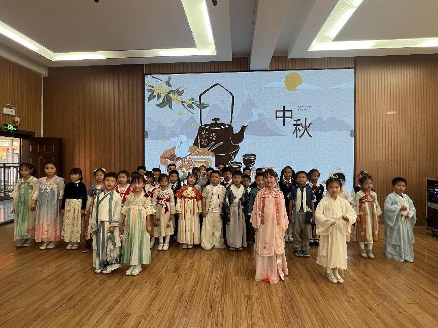 20231024经典诗词我来唱报道_html_1a4f6149.jpg