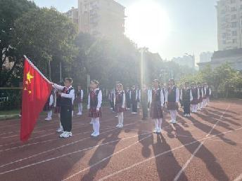 20231016升旗仪式报道_html_m3154dd59.jpg
