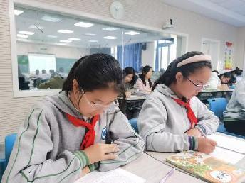 20231107语文组童学课堂报道_html_446dd93e.jpg