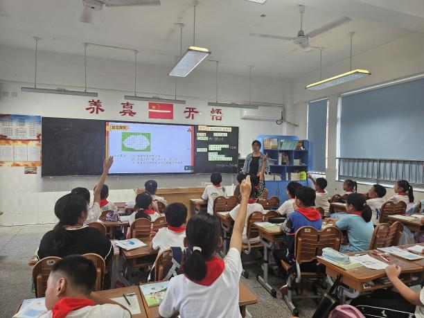 20240919太阳城小学教育集团“四个一”检查报道（金永芹写）_html_mffd4c05.jpg
