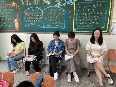 20230519王莉君英语组童学课堂报道_html_m36c8db42.jpg