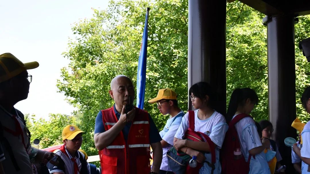 新建 DOC 文档111_html_m68e2a5c6.jpg