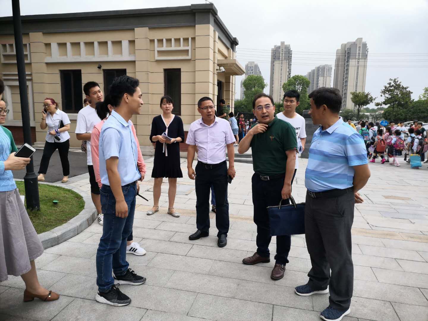查漏补缺，全力以赴。_html_4d3e3fde.jpg